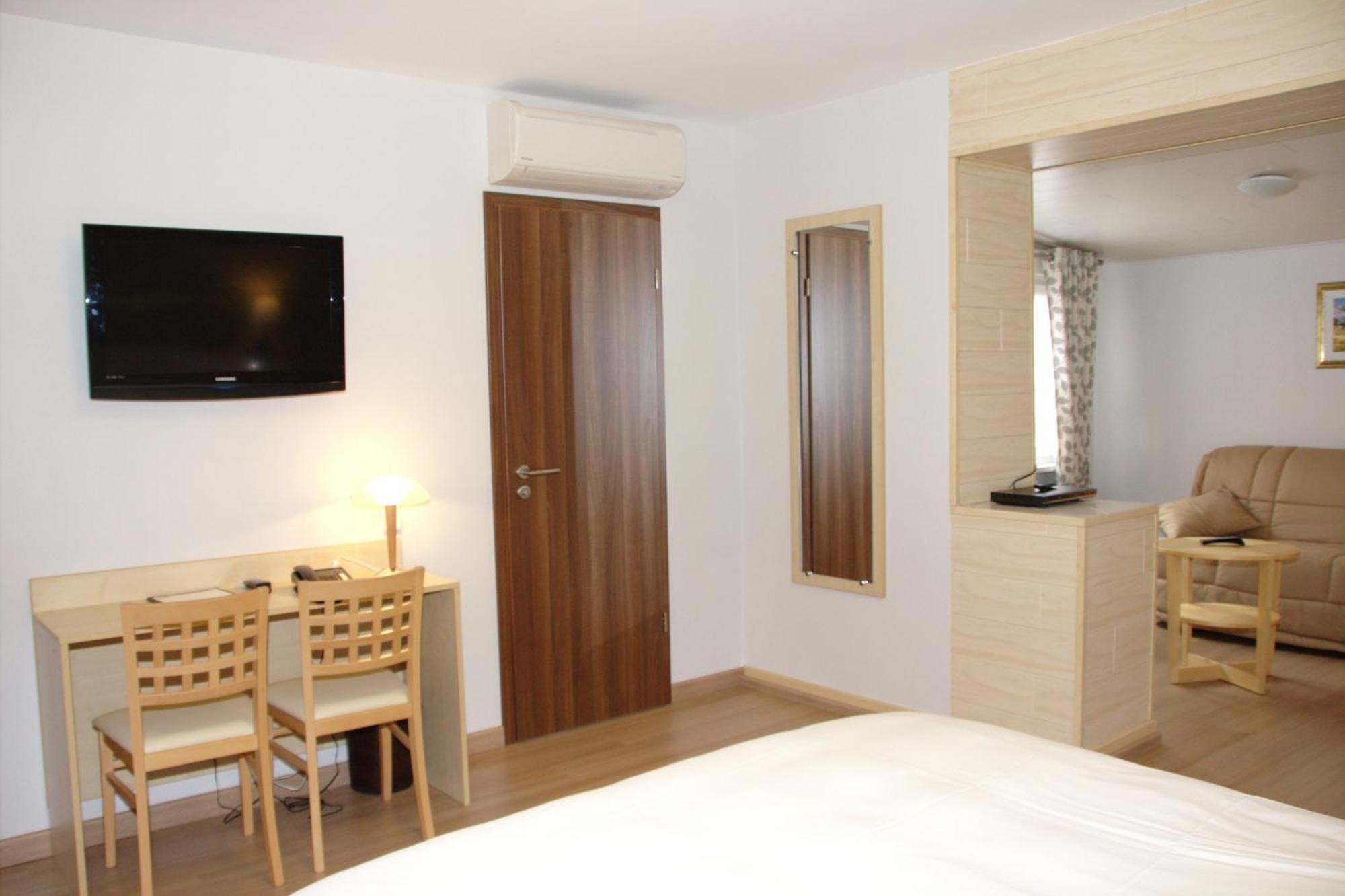 La Table Alsacienne Otel Farébersviller Dış mekan fotoğraf