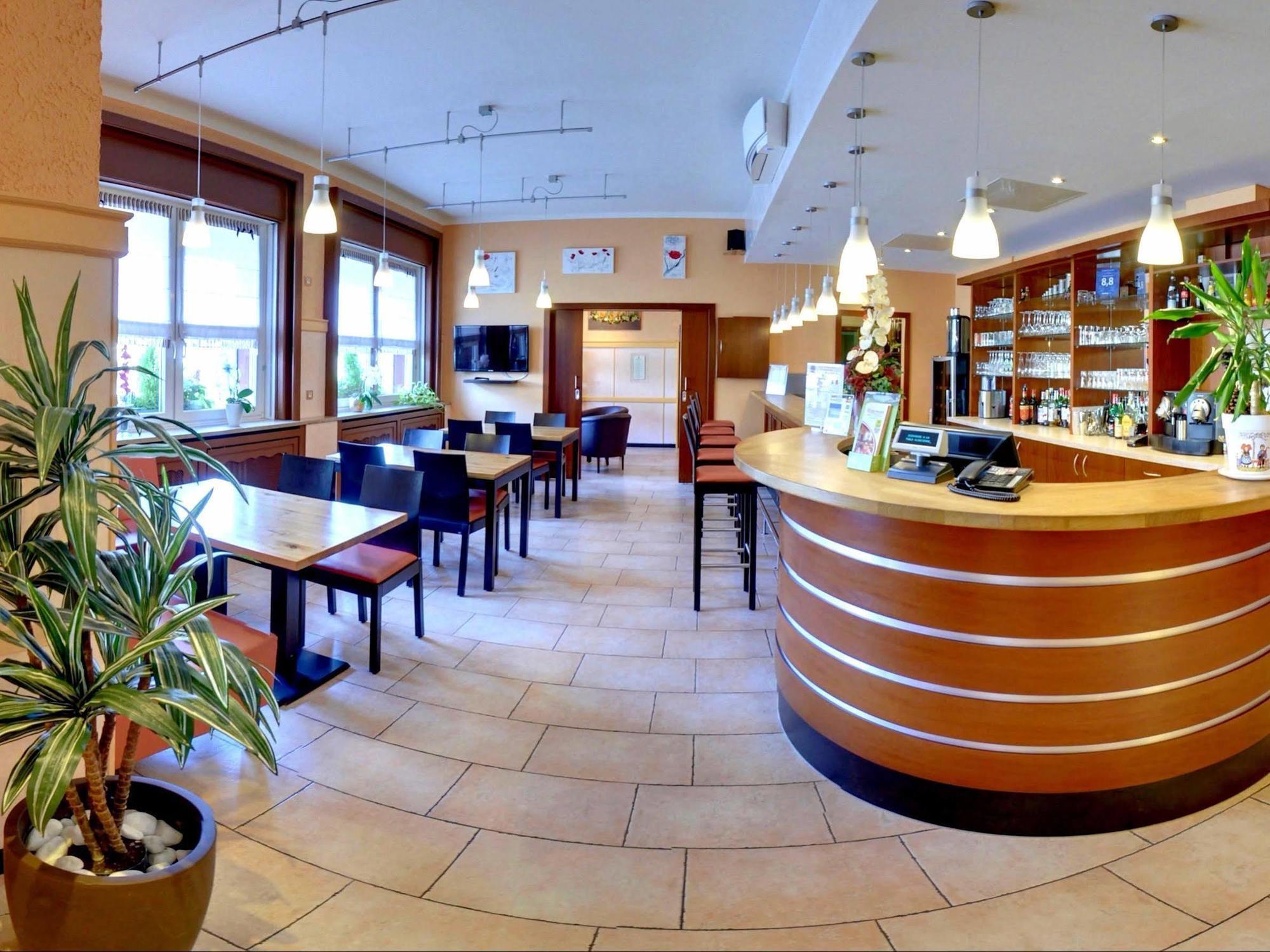 La Table Alsacienne Otel Farébersviller Dış mekan fotoğraf
